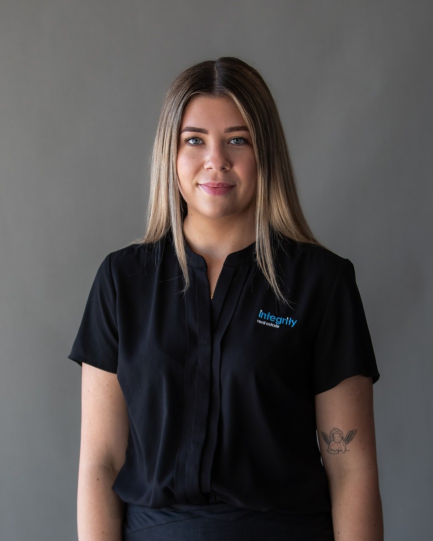 Courtney Henebery, Sales Administration at